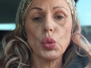 PilarRosita live cam video preview