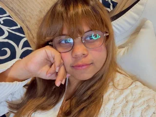 sweetdollcris featured webcam